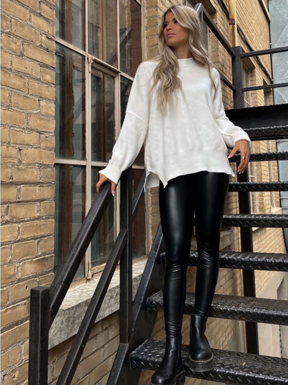 Dex sweater